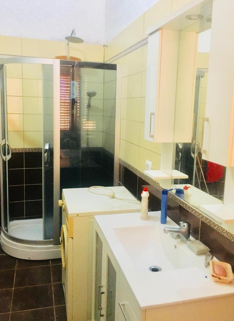 Port Side Rooms Dıraç Dış mekan fotoğraf
